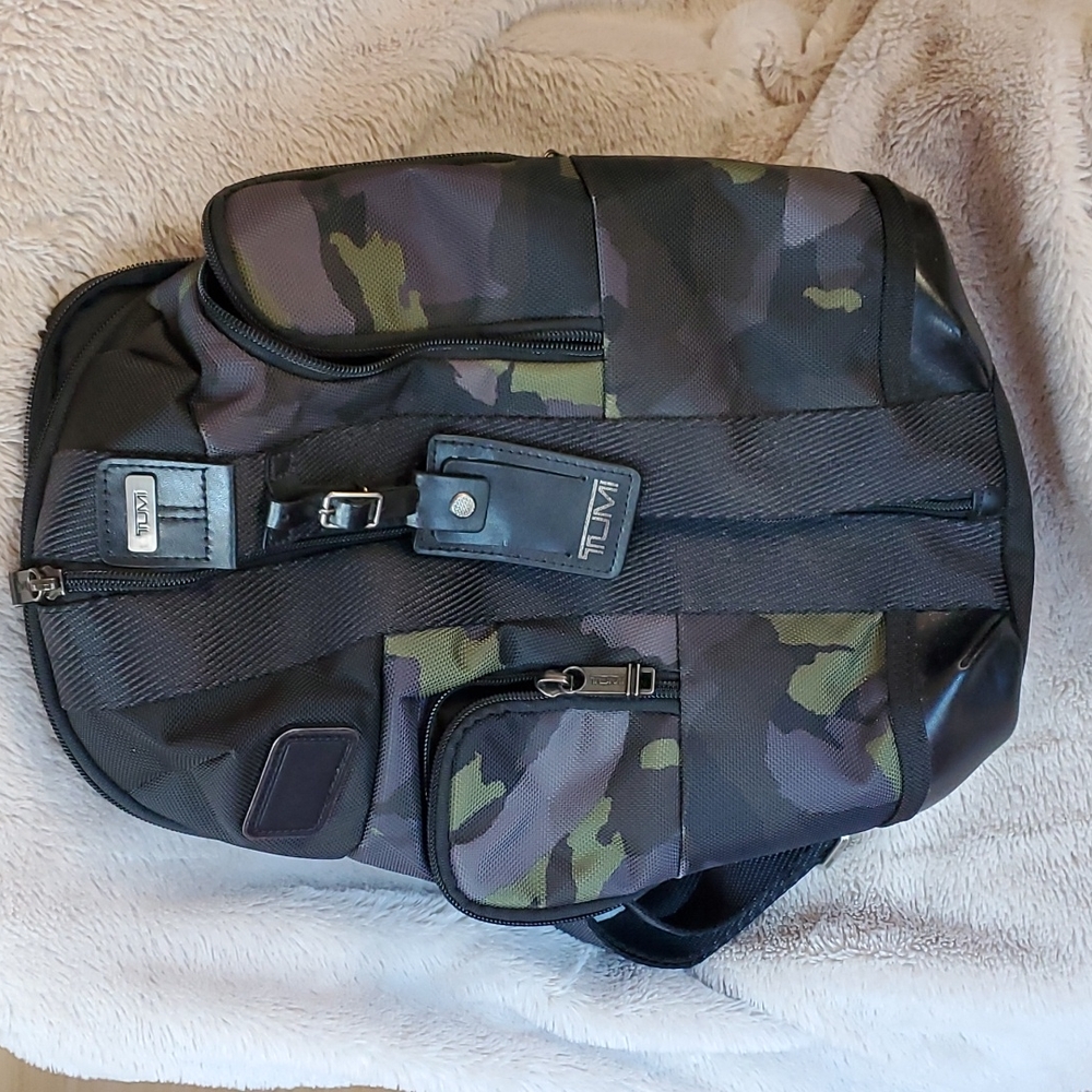 Tumi Higgins Sling Camo backpack